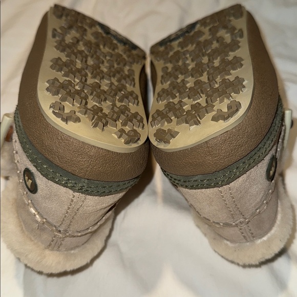 Merrell -Tibet Taupe Suede Ankle Boots Women’s Size 9 1/2 Polartec Fleece EUC - Picture 7 of 16